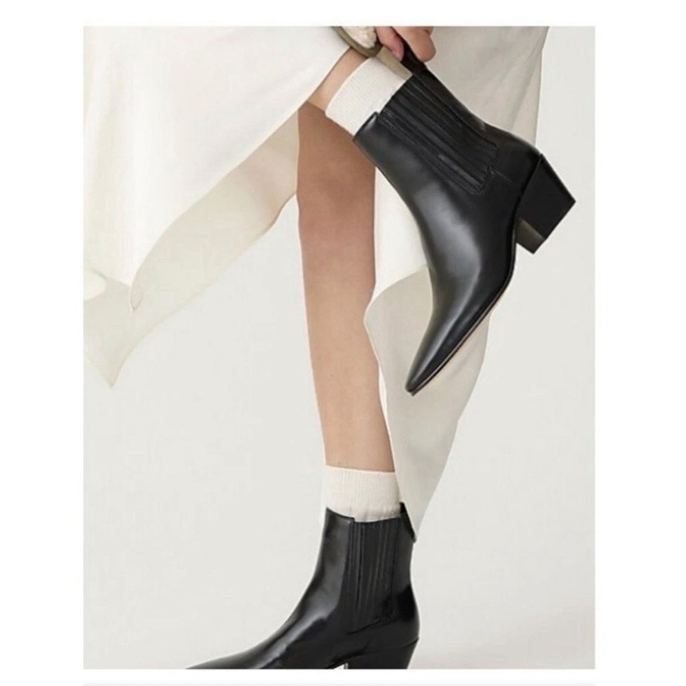 J Crew Piper Ankle Boot 9.5 Shiny Black Leather Western Chelsea Almond Toe BT886